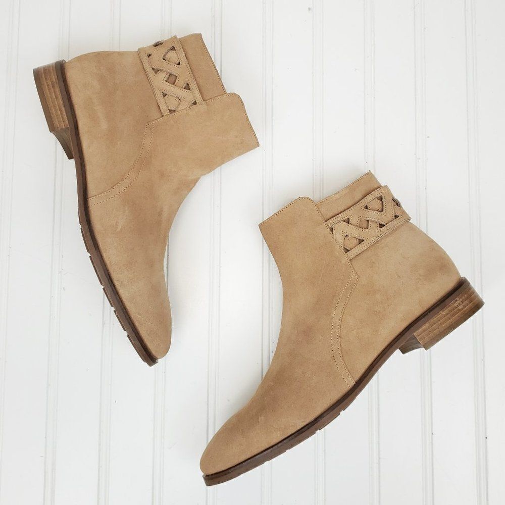 AQUATALIA Raleigh Water Resistant Bootie Size 11